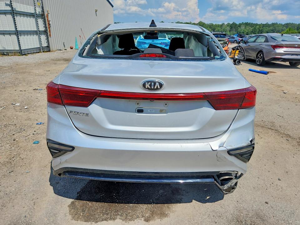 2019 Kia Forte მანქანა იყიდება აუქციონზე, vin: 3KPF24AD2KE007233, აუქციონის ნომერი: 60001176