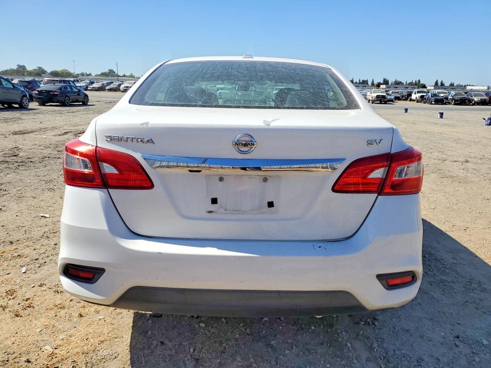 Продажа на аукционе авто 2018 Nissan Sentra, vin: 3N1AB7APXJL653543, номер лота: 60640696