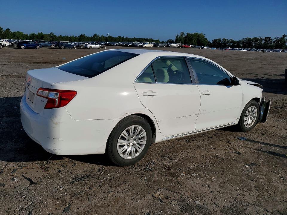 61168776 :رقم المزاد ، 4T4BF1FK1DR310485 vin ، 2013 Toyota Camry مزاد بيع