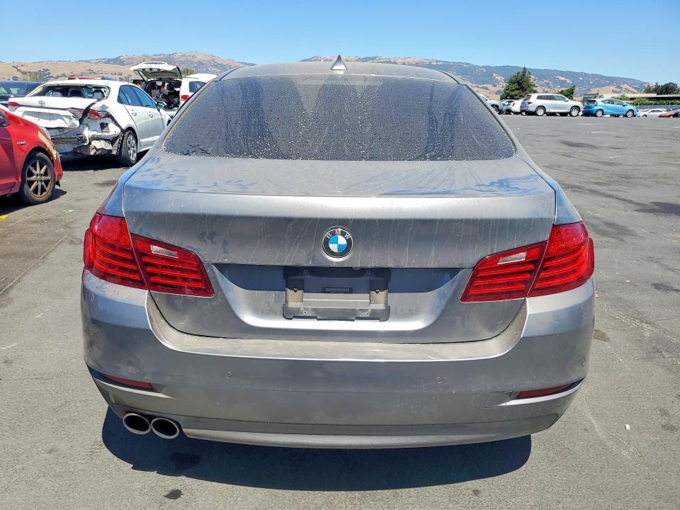 63085466 :رقم المزاد ، WBA5A5C55FD523939 vin ، 2015 Bmw 528 مزاد بيع