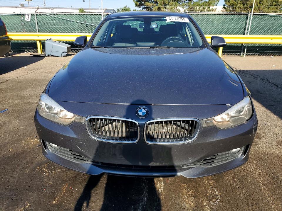 61768296 :رقم المزاد ، WBA3C1C5XEK117059 vin ، 2014 Bmw 328 مزاد بيع