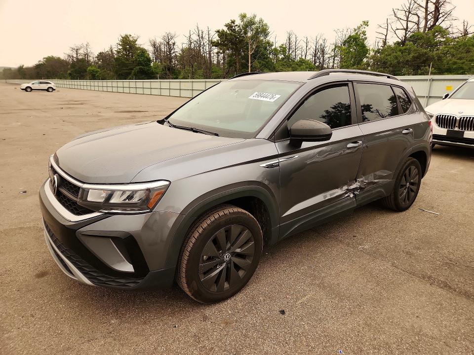 59844476 :رقم المزاد ، 3VVCX7B20NM083824 vin ، 2022 Volkswagen Taos مزاد بيع