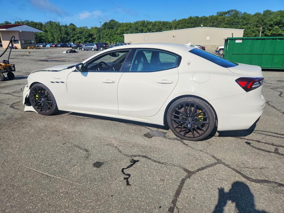 Продажа на аукционе авто 2022 Maserati Ghibli, vin: ZAM57YTM2NX386980, номер лота: 63222206