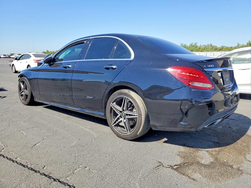 61979436 :رقم المزاد ، 55SWF4JB9GU157343 vin ، 2016 Mercedes-benz C مزاد بيع