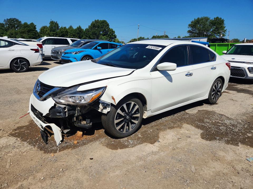 Продаж на аукціоні авто 2018 Nissan Altima, vin: 1N4AL3AP7JC179247, номер лоту: 62424566