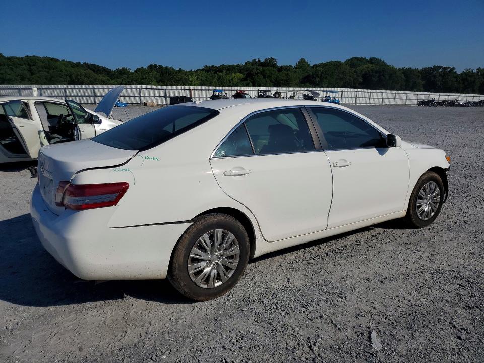 60475456 :رقم المزاد ، 4T1BF3EK6BU644841 vin ، 2011 Toyota Camry مزاد بيع