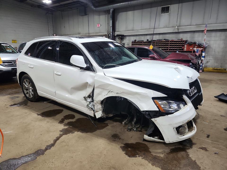 59241126 :رقم المزاد ، WA1CFAFP8CA122457 vin ، 2012 Audi Q5 مزاد بيع