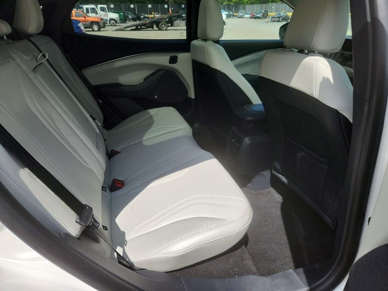 Продаж на аукціоні авто 2022 Ford Mustang Mach-e, vin: 3FMTK3RM6NMA25158, номер лоту: 62959326