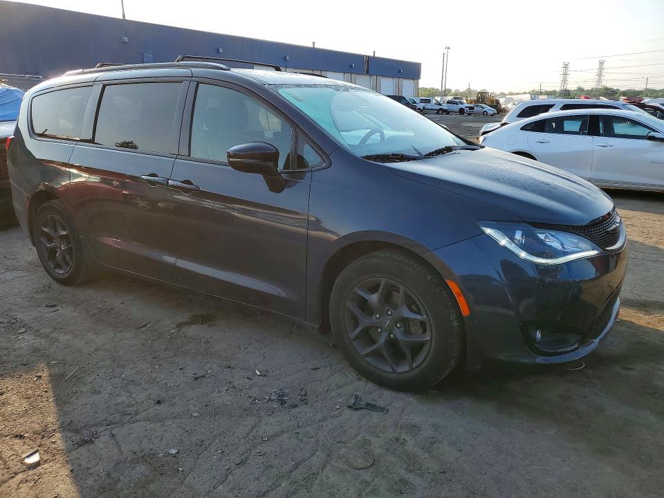 62523096 :رقم المزاد ، 2C4RC1GG2LR203599 vin ، 2020 Chrysler Pacifica مزاد بيع
