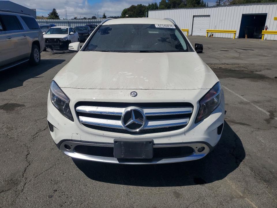 2015 Mercedes-benz Gla მანქანა იყიდება აუქციონზე, vin: WDCTG4GB1FJ163602, აუქციონის ნომერი: 62340876