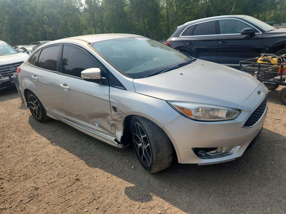 61059296 :رقم المزاد ، 1FADP3F29FL278416 vin ، 2015 Ford Focus مزاد بيع