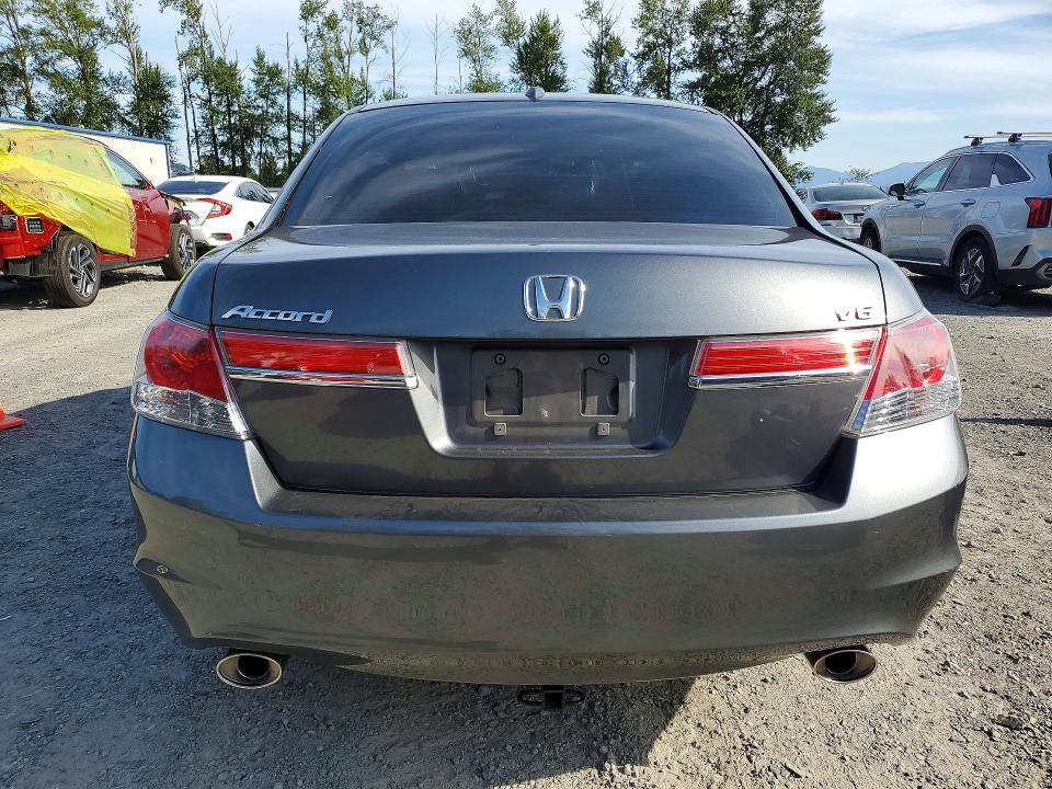 61809676 :رقم المزاد ، 1HGCP3F8XBA019340 vin ، 2011 Honda Accord مزاد بيع