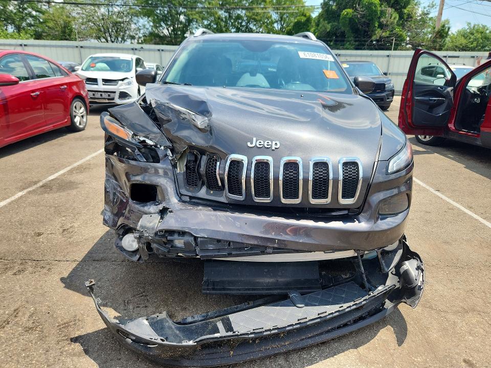 Продажа на аукционе авто 2015 Jeep Cherokee, vin: 1C4PJLCBXFW670672, номер лота: 61081056