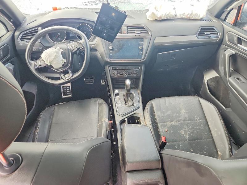 62304526 :رقم المزاد ، 3VV3B7AX6MM074667 vin ، 2021 Volkswagen Tiguan مزاد بيع