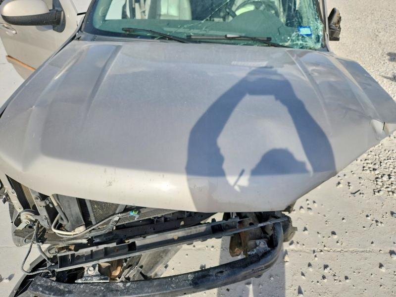 61431496 :رقم المزاد ، 1GNFC16007J237985 vin ، 2007 Chevrolet Suburban مزاد بيع