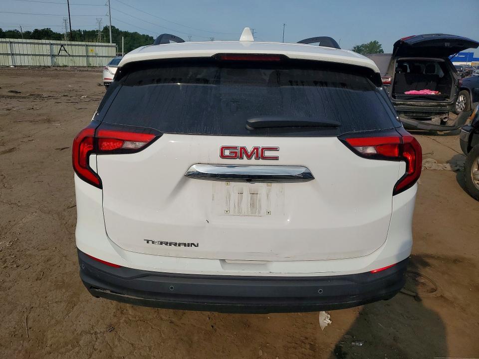 60558426 :رقم المزاد ، 3GKALMEV0JL155924 vin ، 2018 Gmc Terrain مزاد بيع