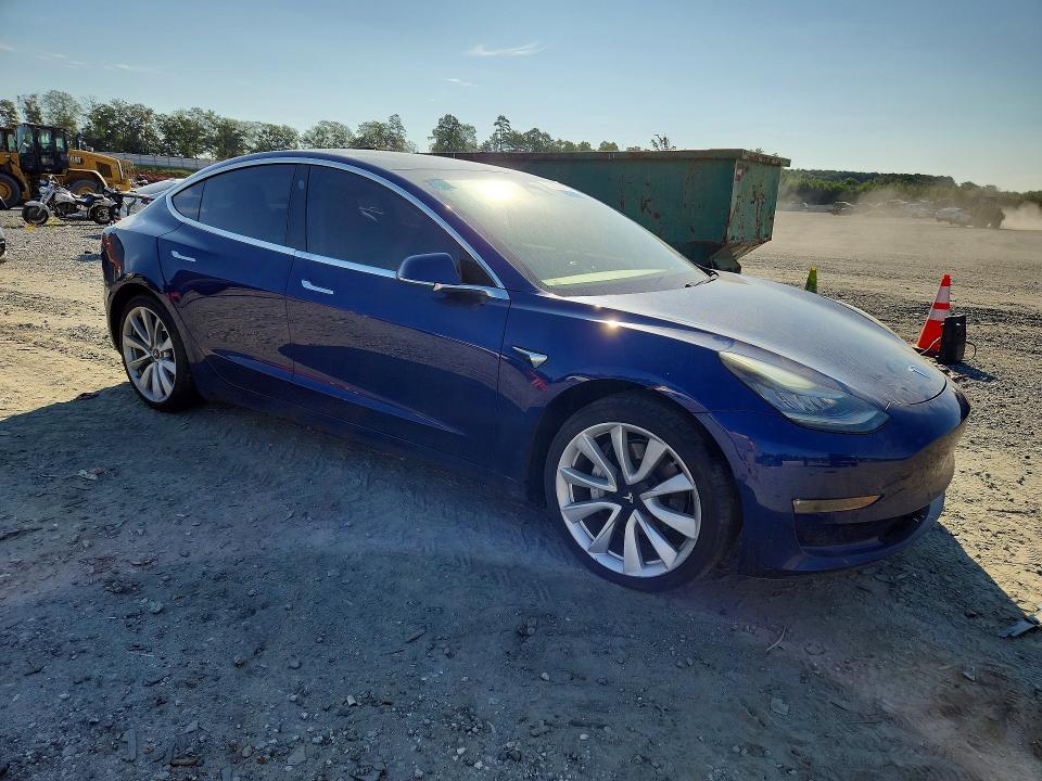 2018 Tesla Model 3 მანქანა იყიდება აუქციონზე, vin: 5YJ3E1EB1JF133867, აუქციონის ნომერი: 63503926