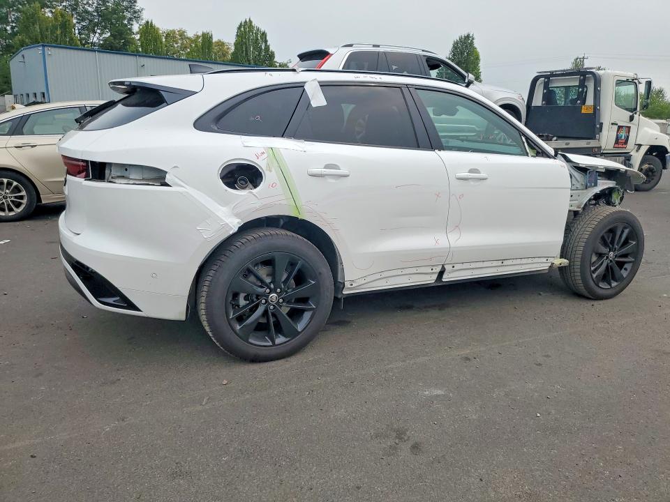 2025 Jaguar F-pace მანქანა იყიდება აუქციონზე, vin: SADCT2EX2SA747557, აუქციონის ნომერი: 61974926
