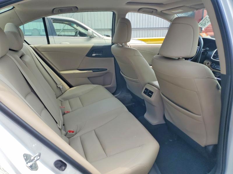 62839406 :رقم المزاد ، JHMCR6F5XHC018717 vin ، 2017 Honda Accord مزاد بيع