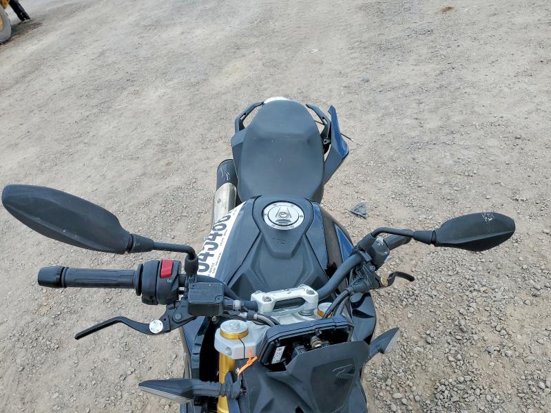 61545486 :رقم المزاد ، WB30G4302RRA89276 vin ، 2024 Bmw G310 مزاد بيع