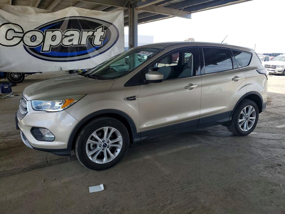 Продаж на аукціоні авто 2017 Ford Escape, vin: 1FMCU0GD1HUA54692, номер лоту: 61630726