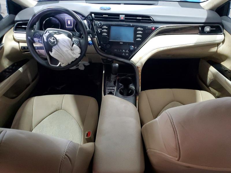 60185886 :رقم المزاد ، 4T1L31AK9LU010979 vin ، 2020 Toyota Camry مزاد بيع