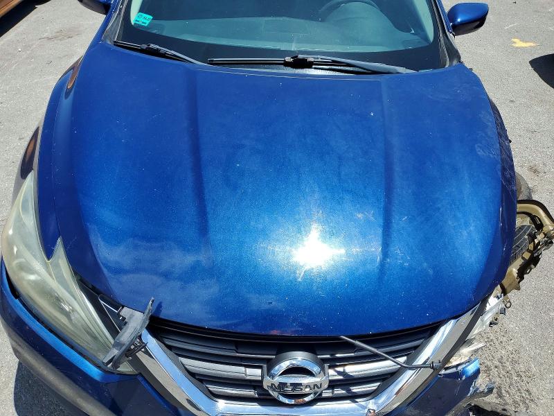 2017 Nissan Altima მანქანა იყიდება აუქციონზე, vin: 1N4AL3AP2HC142441, აუქციონის ნომერი: 63254676