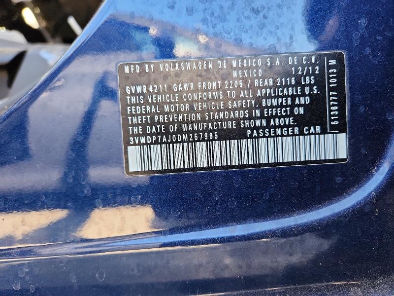 59907006 :رقم المزاد ، 3VWDP7AJ0DM257995 vin ، 2013 Volkswagen Jetta مزاد بيع