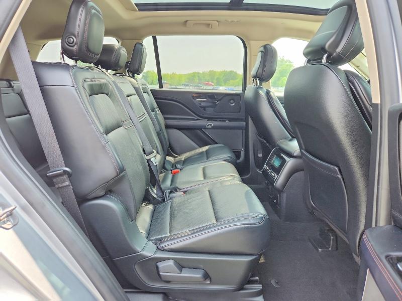 60926656 :رقم المزاد ، 5LM5J7XC5LGL04571 vin ، 2020 Lincoln Aviator مزاد بيع