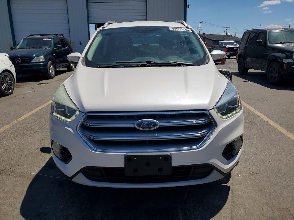 2017 Ford Escape მანქანა იყიდება აუქციონზე, vin: 1FMCU0JD6HUC14042, აუქციონის ნომერი: 59993136