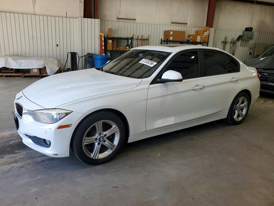 61926296 :رقم المزاد ، WBA3B1C56EK130684 vin ، 2014 Bmw 320 مزاد بيع