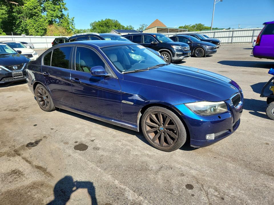 61853196 :رقم المزاد ، WBAPK5C52BA660502 vin ، 2011 Bmw 328 مزاد بيع