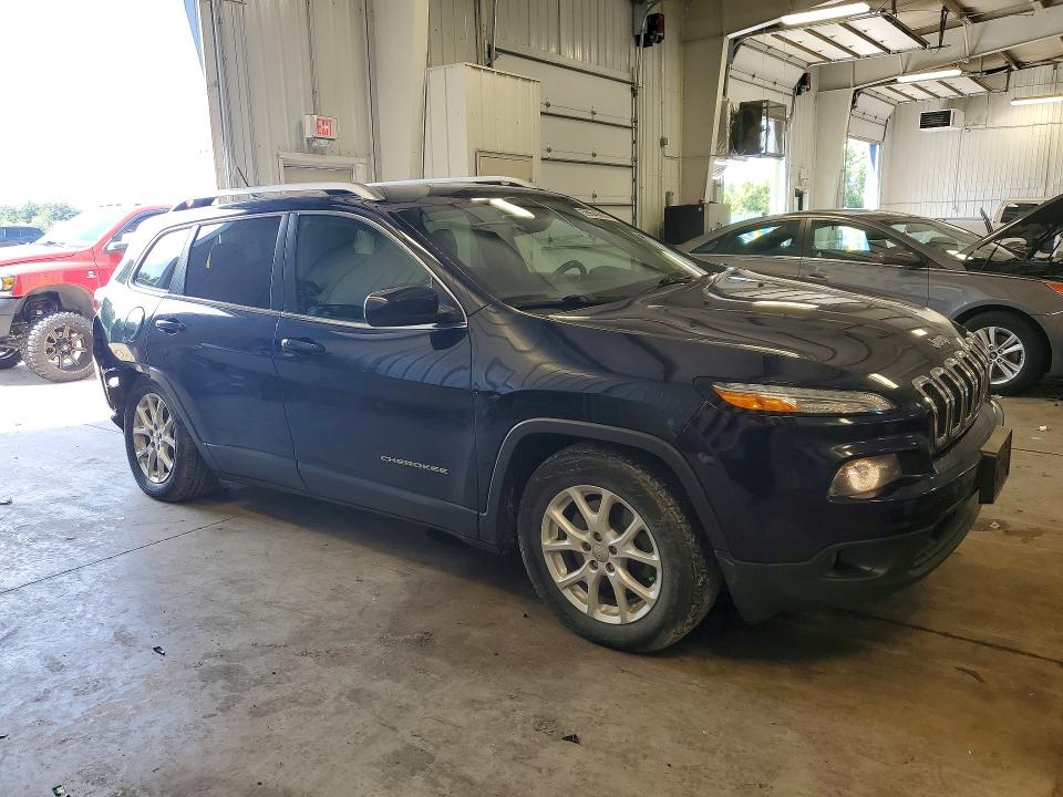 2015 Jeep Cherokee მანქანა იყიდება აუქციონზე, vin: 1C4PJMCS2FW572290, აუქციონის ნომერი: 59649606