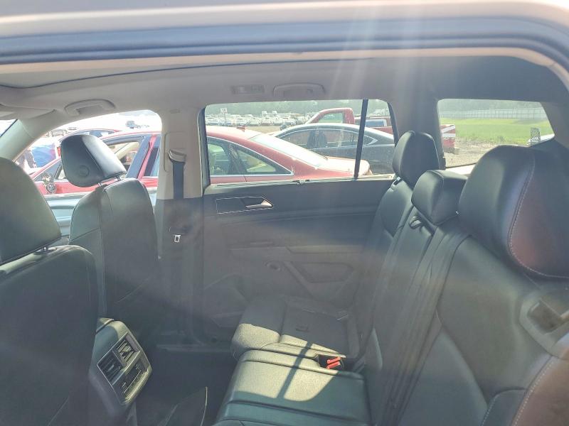 60803456 :رقم المزاد ، 1V2MR2CA6JC508334 vin ، 2018 Volkswagen Atlas مزاد بيع