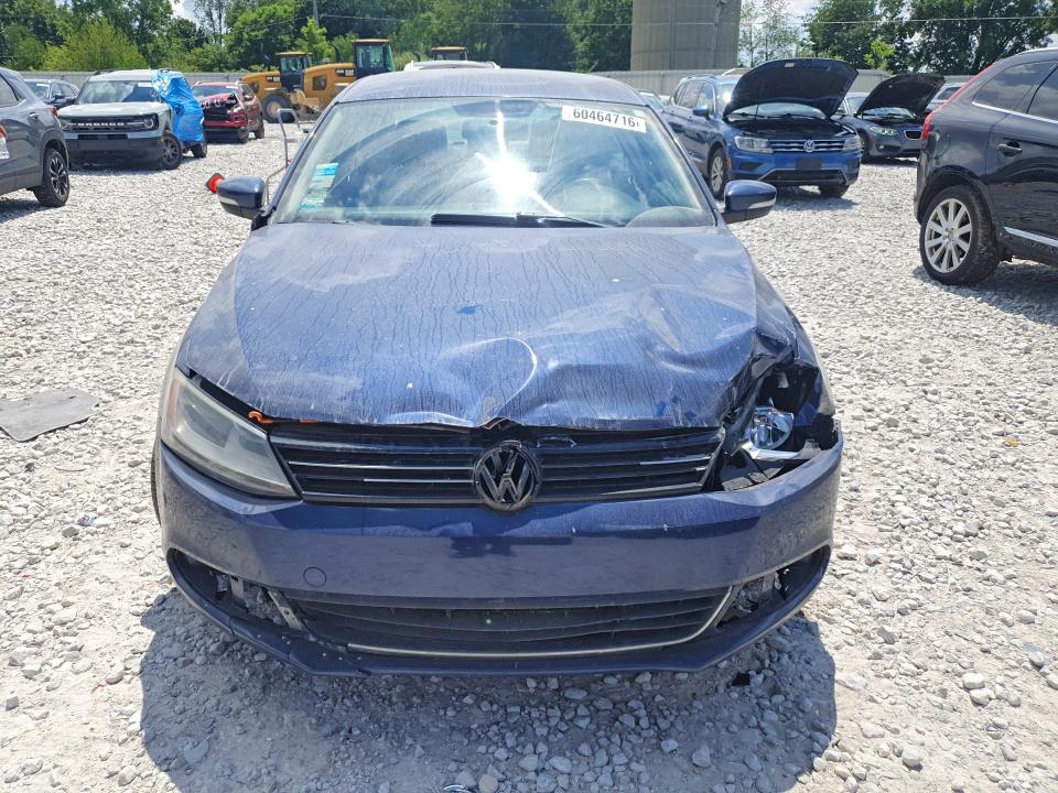 60464716 :رقم المزاد ، 3VWDP7AJ3DM218219 vin ، 2013 Volkswagen Jetta مزاد بيع