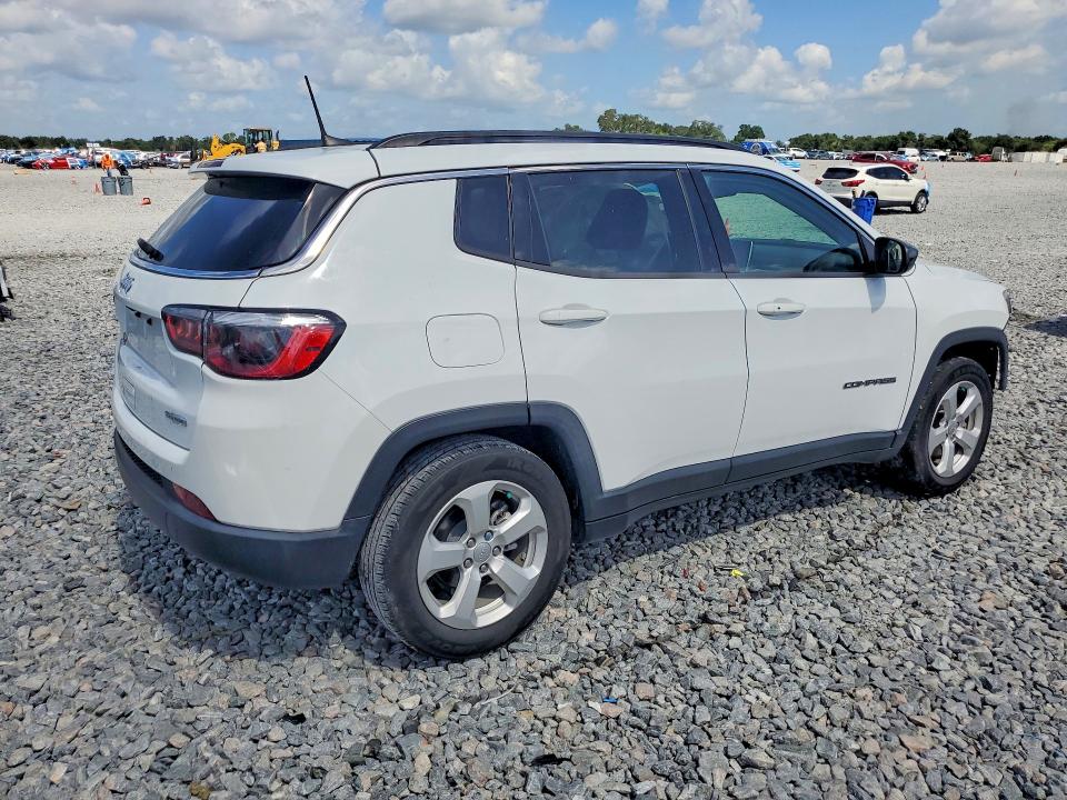 60452326 :رقم المزاد ، 3C4NJCBB5NT138758 vin ، 2022 Jeep Compass مزاد بيع