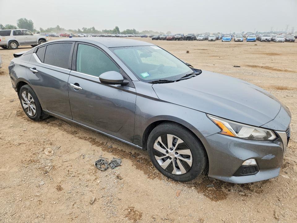 Продажа на аукционе авто 2020 Nissan Altima, vin: 1N4BL4BV5LC131627, номер лота: 61733616