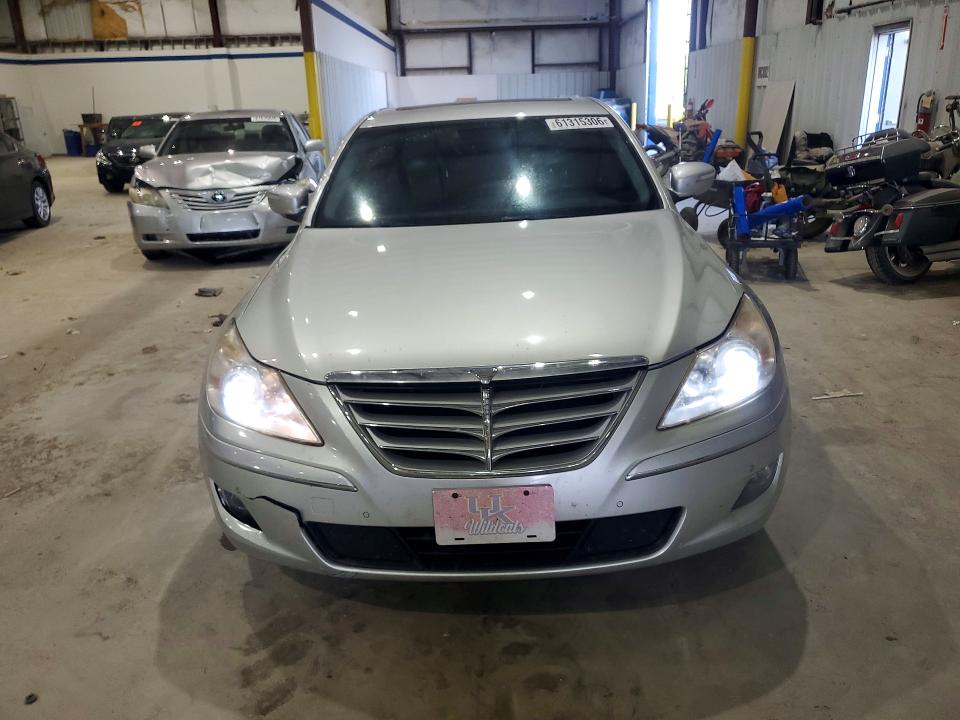 61315306 :رقم المزاد ، KMHGC4DE8AU093987 vin ، 2010 Hyundai Genesis مزاد بيع