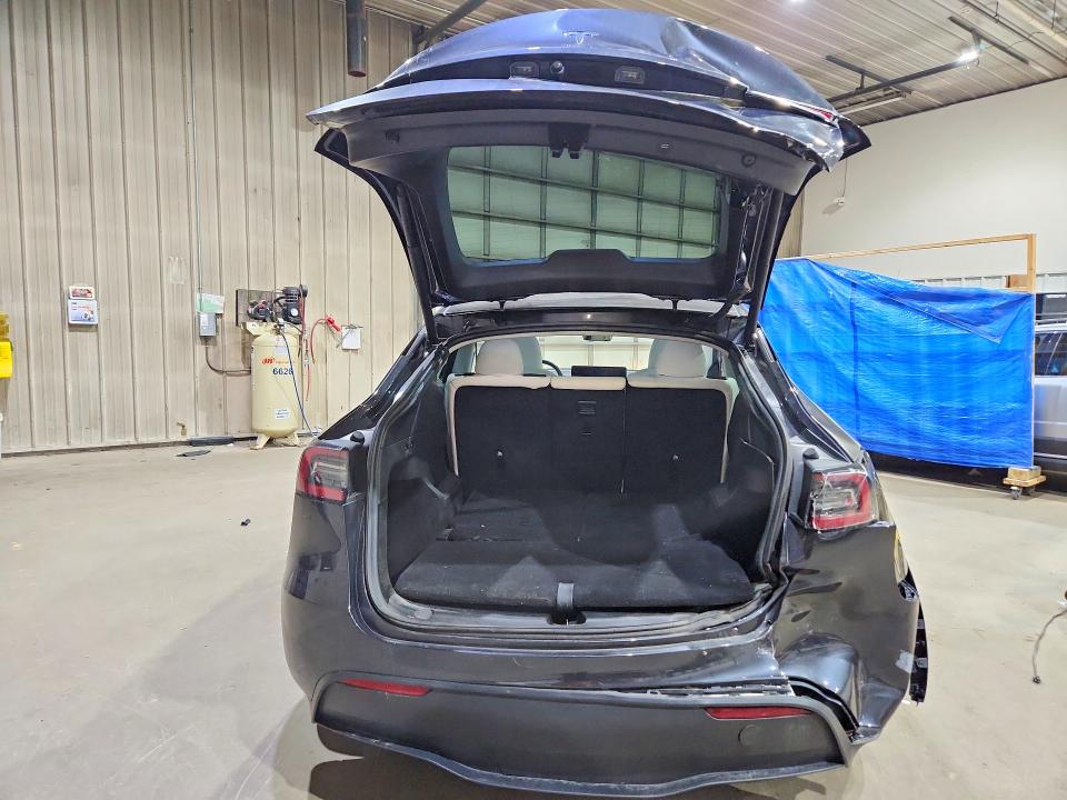 Продаж на аукціоні авто 2024 Tesla Model Y, vin: 7SAYGAEE9RF022833, номер лоту: 58991276