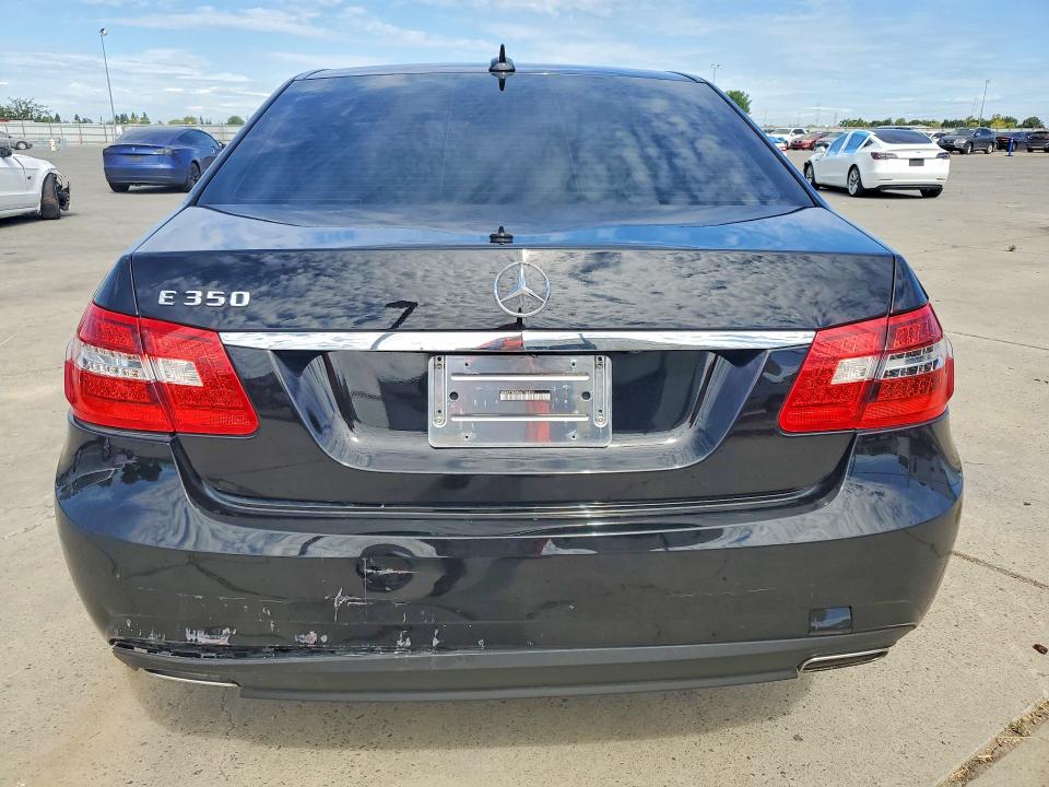 Продажа на аукционе авто 2013 Mercedes-benz E, vin: WDDHF5KB5DA732854, номер лота: 62100136