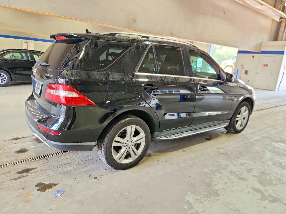 2012 Mercedes-benz Ml მანქანა იყიდება აუქციონზე, vin: 4JGDA2EB6CA023152, აუქციონის ნომერი: 63142626