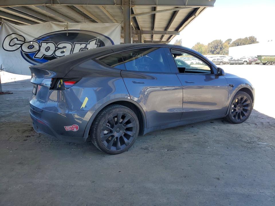 2023 Tesla Model Y მანქანა იყიდება აუქციონზე, vin: 7SAYGAEE9PF852600, აუქციონის ნომერი: 62628526