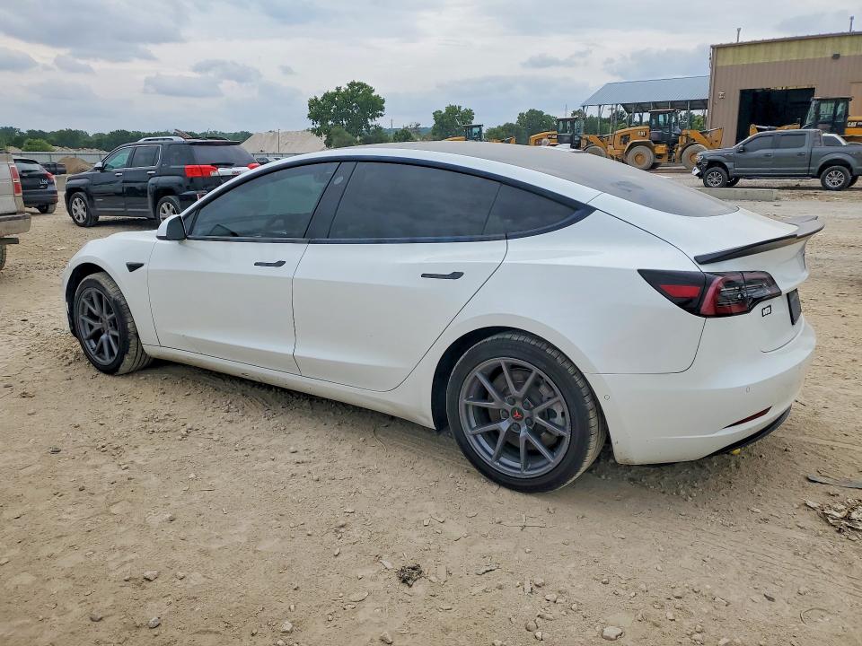 2022 Tesla Model 3 მანქანა იყიდება აუქციონზე, vin: 5YJ3E1EB3NF166164, აუქციონის ნომერი: 62476246