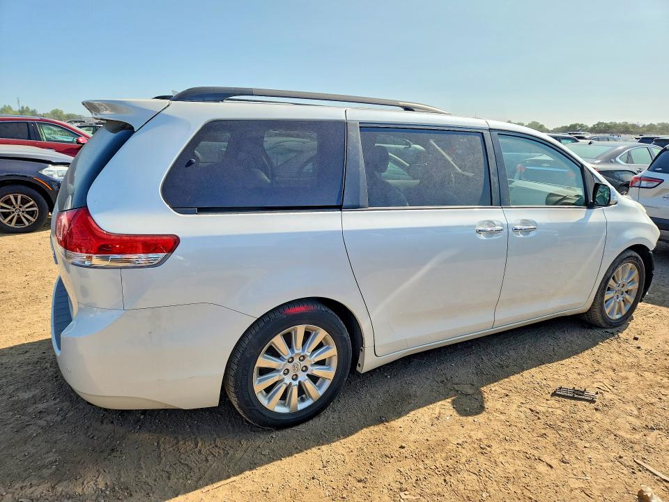 61900706 :رقم المزاد ، 5TDYK3DC6ES491634 vin ، 2014 Toyota Sienna مزاد بيع