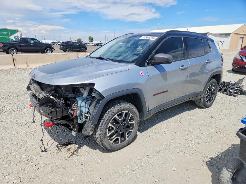 62303796 :رقم المزاد ، 3C4NJDDB2KT790395 vin ، 2019 Jeep Compass مزاد بيع