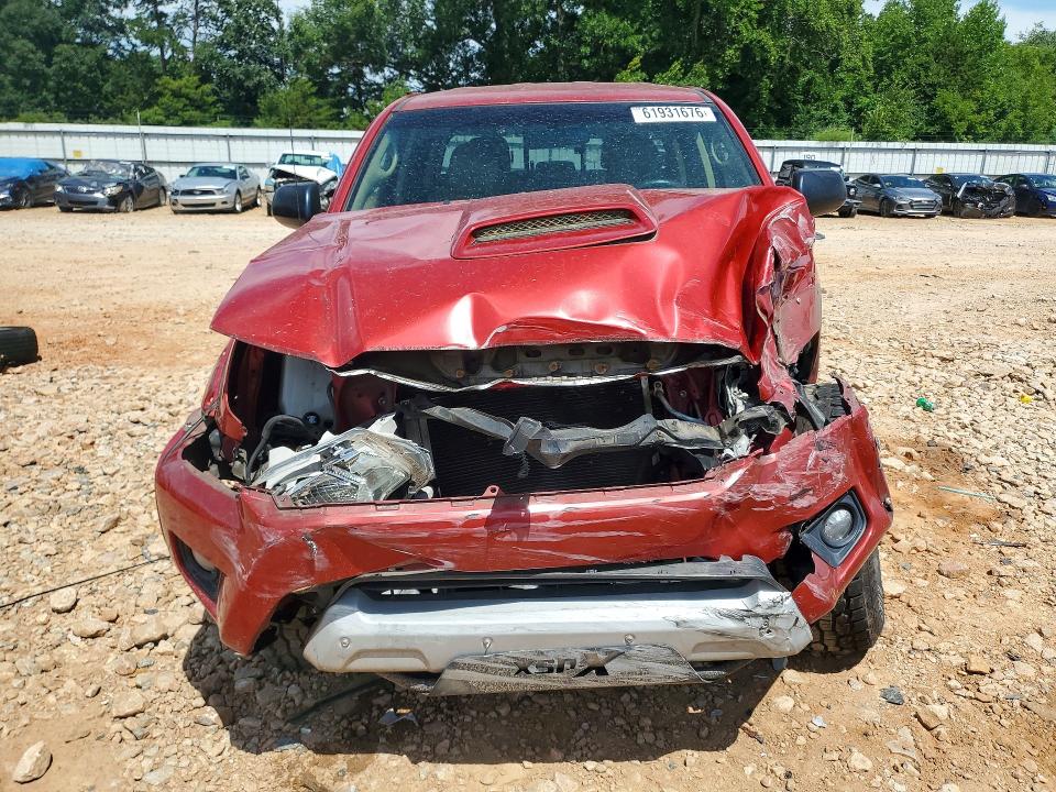 61931676 :رقم المزاد ، 5TFJU4GN5FX065878 vin ، 2015 Toyota Tacoma مزاد بيع
