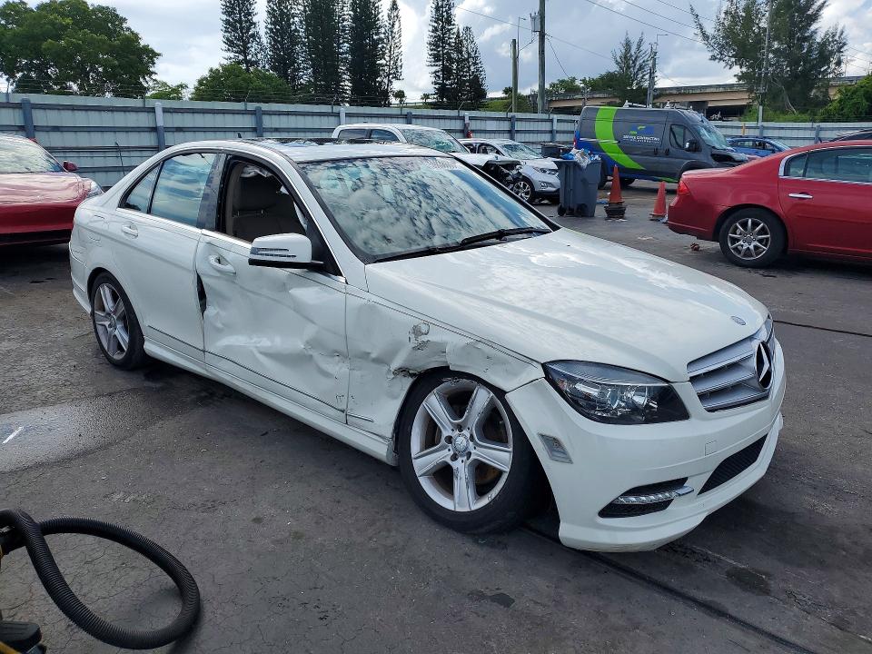 59838686 :رقم المزاد ، WDDGF5EB3BA479683 vin ، 2011 Mercedes-benz C مزاد بيع