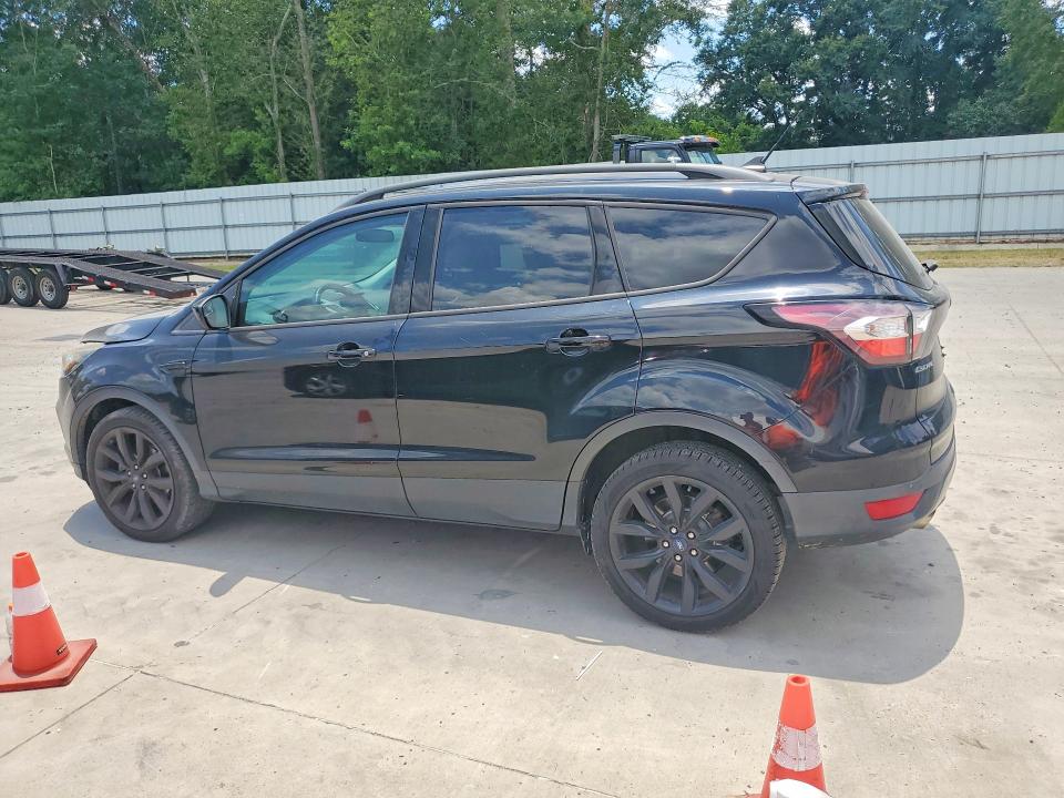 Продажа на аукционе авто 2018 Ford Escape, vin: 1FMCU0HD4JUC73179, номер лота: 60057726