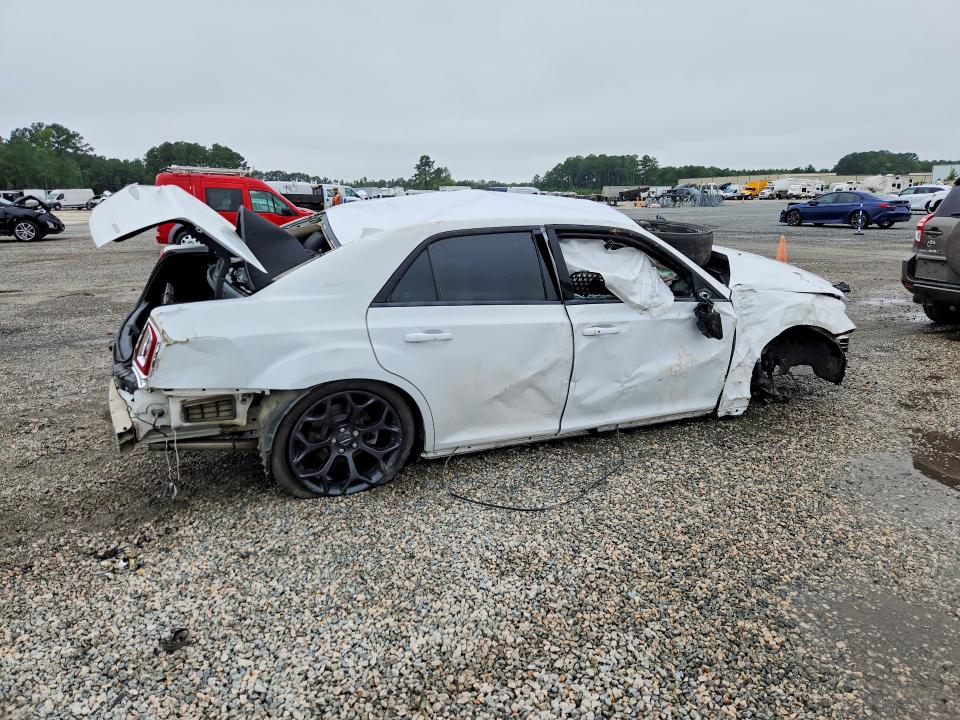 61679616 :رقم المزاد ، 2C3CCAAG6KH694007 vin ، 2019 Chrysler 300 مزاد بيع