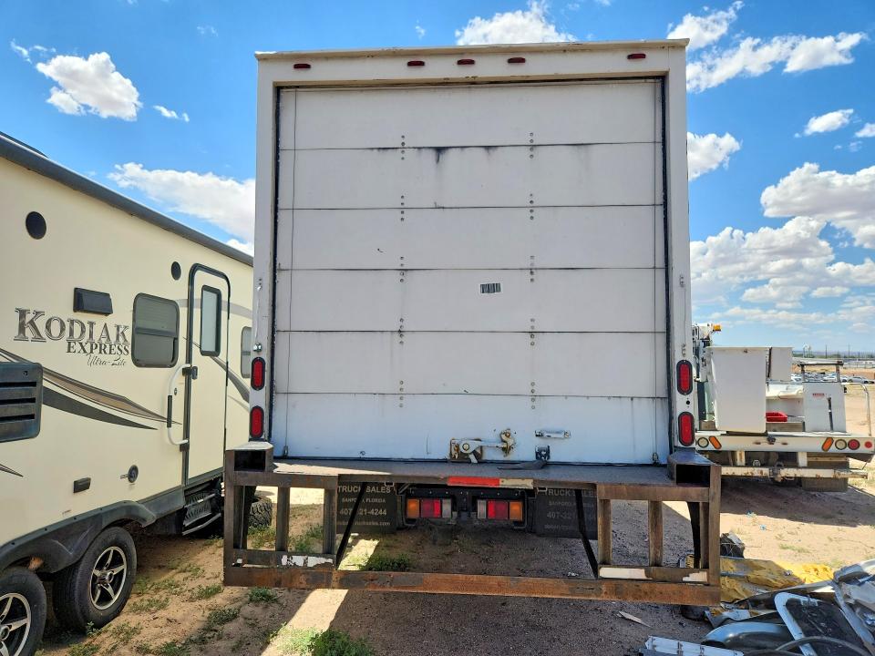 59303216 :رقم المزاد ، 54DK6S1F9NSA50198 vin ، 2022 Isuzu Ftr مزاد بيع